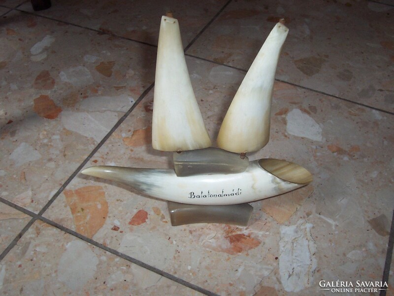 3 pieces of horn sculpture !!! Ship, bird, candlestick