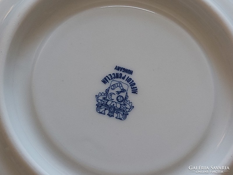 Régi Alföldi porcelán csíkos csészealj 4 db