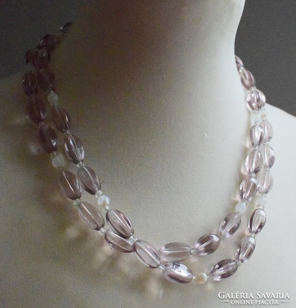 Régi nyaklánc nyakék retro bizsu üveg gyöngysor halvány lilás rózsaszín 100 cm