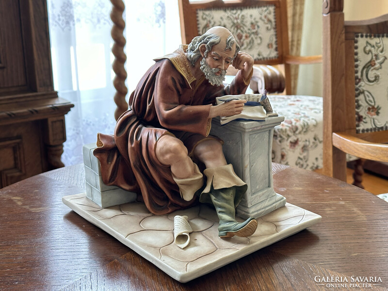Capodimonte Italian porcelain faience figure