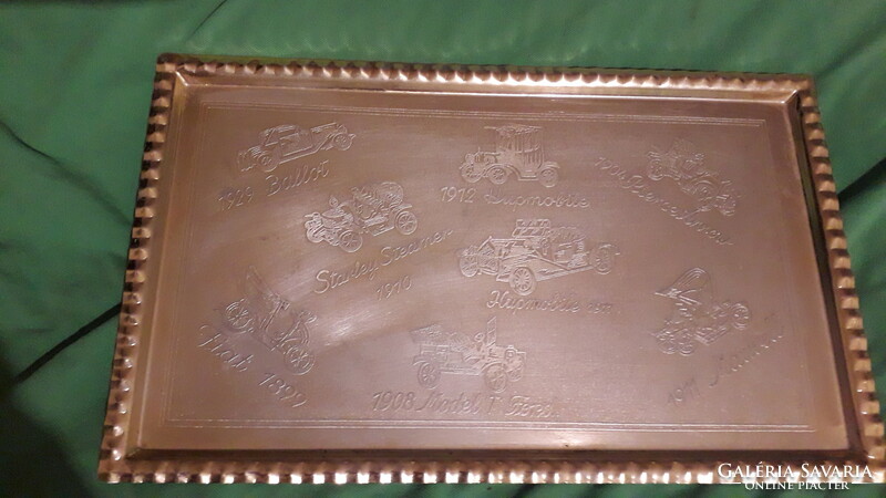 Régi lemezárugyár fém lemez aranyozott fém tálca dísz kínáló MESEAUTÓK 37 x 23 cm a képek szerint