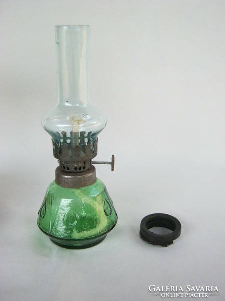 A musical kerosene lamp