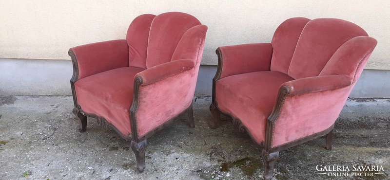 Baroque, carved, upholstered seating set to be renovated