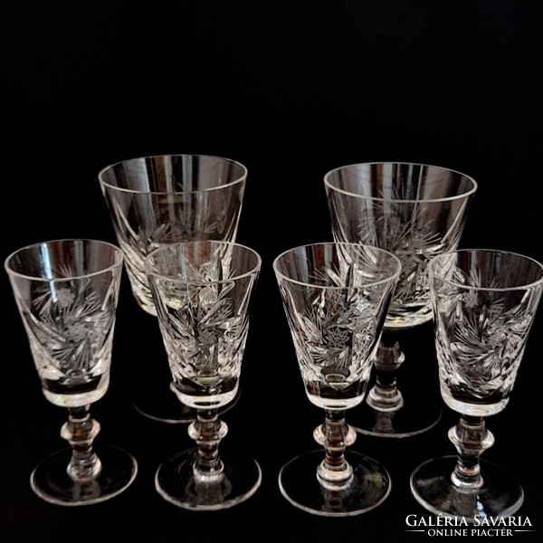 Crystal wine glasses 4 + 2 in one