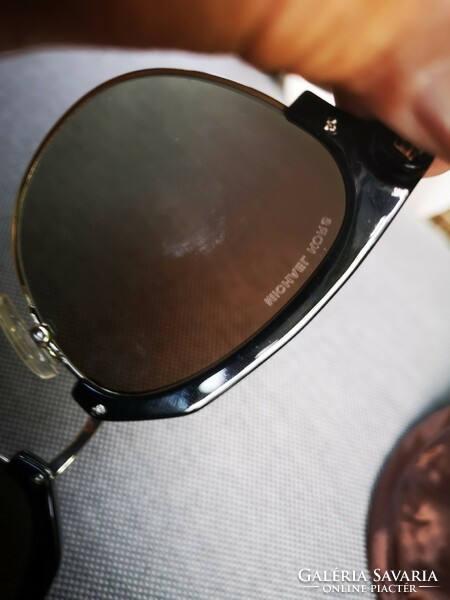 Michael Kors eredeti napszemüveg dobozában MK1033 Savannah modell. Arany fekete, Gold/Black