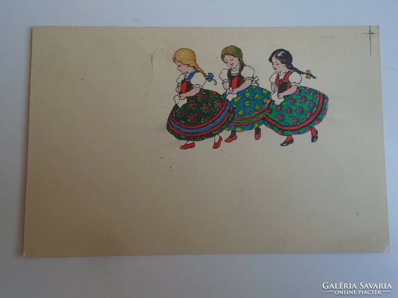 D196272  Képeslap - Magyar lányok népviseletben,  1920k