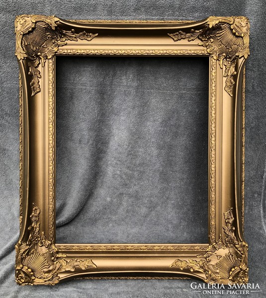 Wide painting frame!