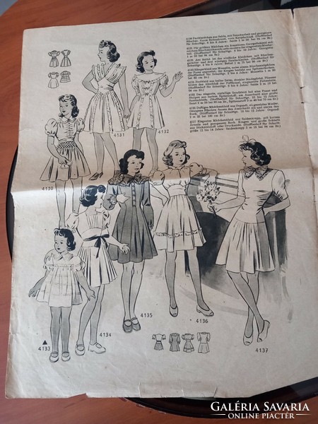 Fashion magazine from 1945
