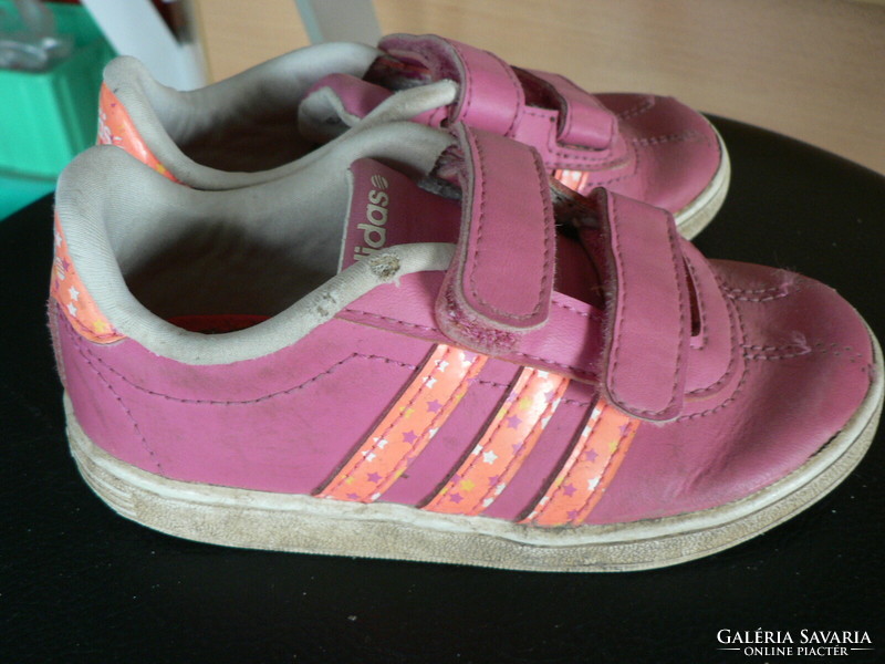 25-ös ADIDAS kislány cipő