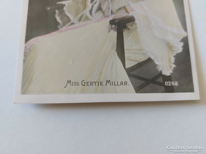 Régi képeslap hölgy fotó levelezőlap Miss Gertie Millar