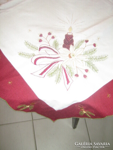 Beautiful burgundy embroidered edge white green gold machine embroidered elegant Christmas tablecloth