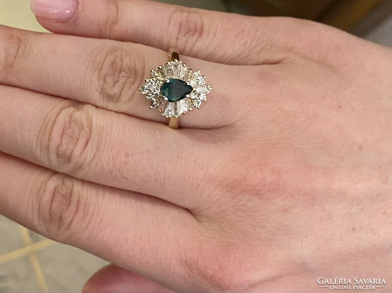 Vintage 14 karátos arany gyűrű,valódi smaragdal és gyémántokkal!