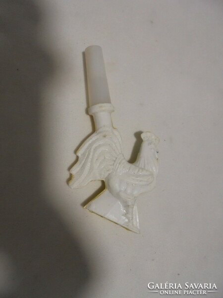 Vinyl rooster whistle - retro tobacco product