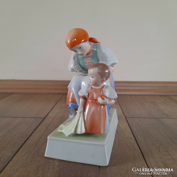 Antique zsolnay mother with her baby shingle figurine