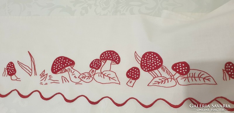 (3) Very old embroidered mushroom tablecloth 150 cm x 21 cm