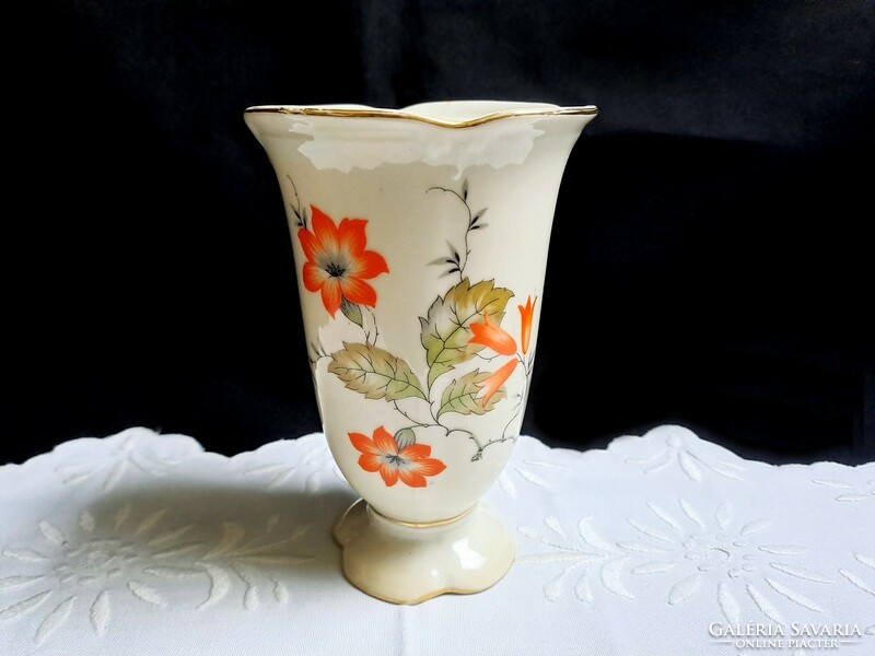 Very nice drasche Budapest porcelain vase with flower pattern 15 cm