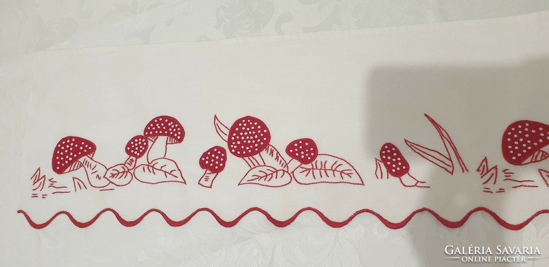 (3) Very old embroidered mushroom tablecloth 150 cm x 21 cm