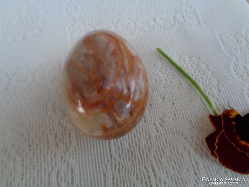 Alabaster, turned egg, 7 cm