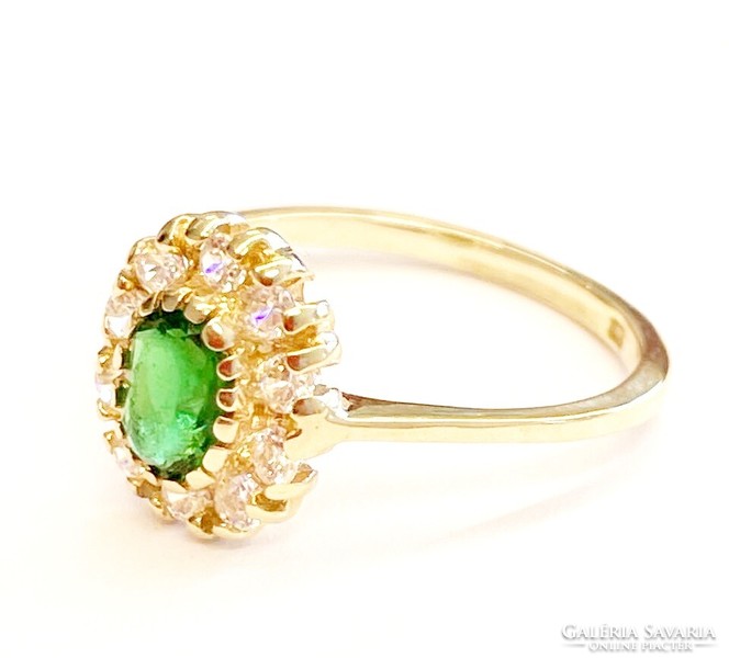 Green-white stone gold ring 56m