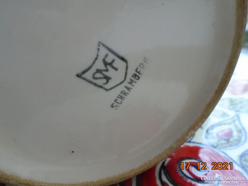 -50% Kézzel festett majolika teás csésze tállal dombor vörös rózsa mintával Schramberg Fabrik 25,5cm