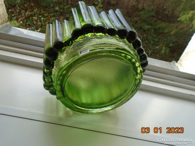 Aseda sweden modern green heavy thick glass bowl