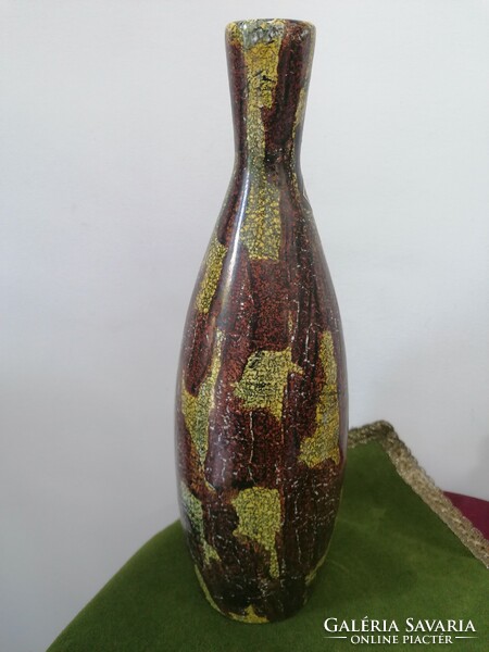 Kerezsi pearl retro ceramic vase, a work of applied art