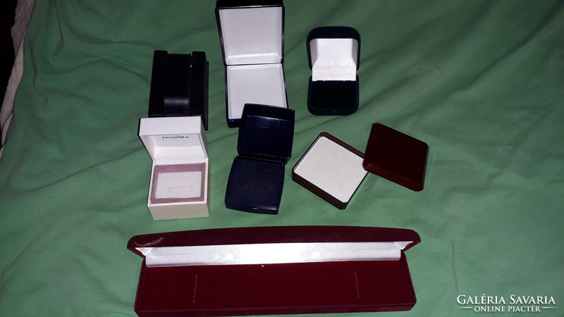 Old quality jewelry watch gift box package 8 pieces in one according to the pictures