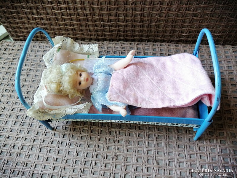 Dollhouse doll furniture with baby bed