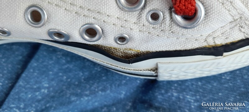 Old converse all stars ring sports shoes
