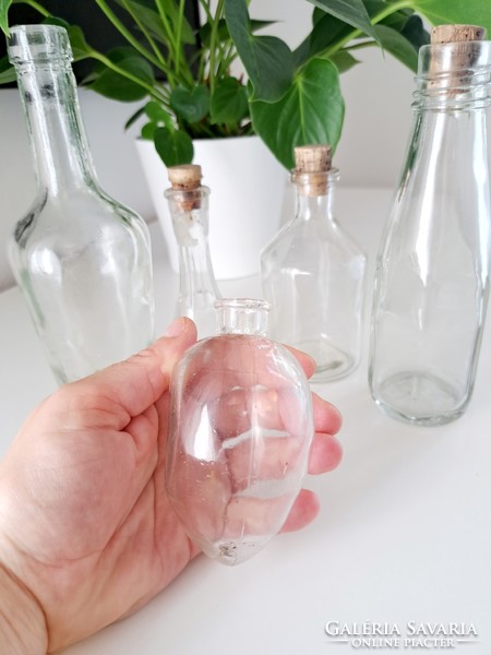 5 darab régi kicsi, mini üveg, gyógyszertári üveg, tojás alakú üveg együtt