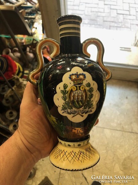 Vintage petunia pig liqueur decanter, height 22 cm.