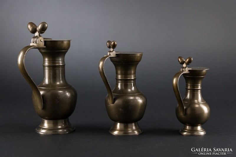 Pewter cups, with angel mark, 3 pieces