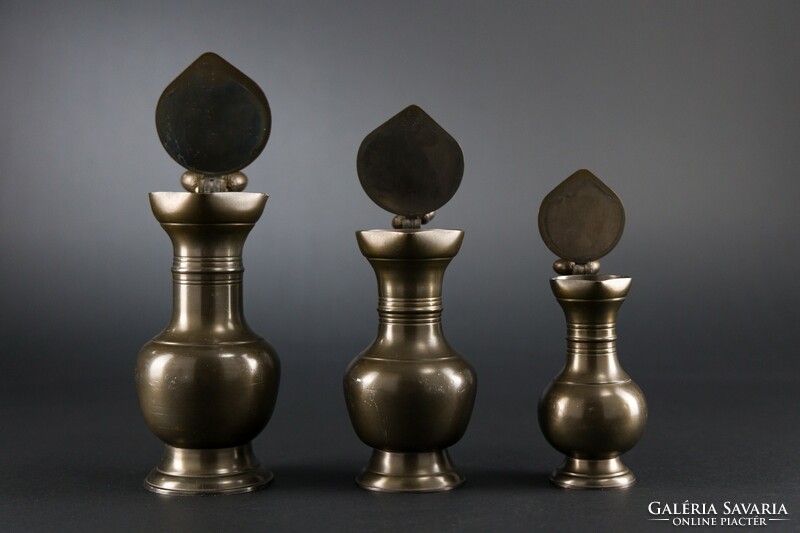 Pewter cups, with angel mark, 3 pieces