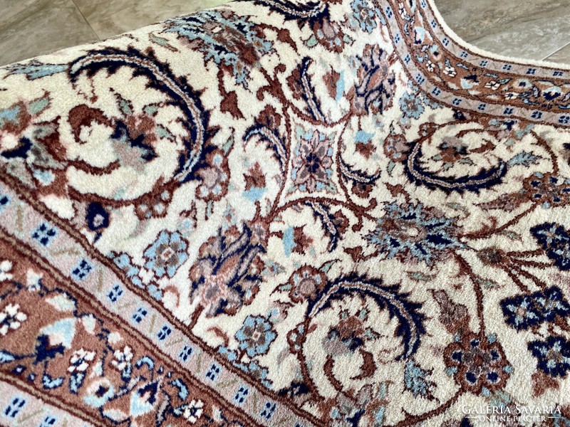 Iran tabriz Persian carpet 370x76cm