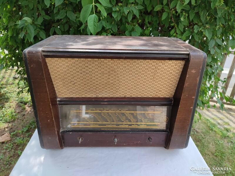 Terta t 325 old radio