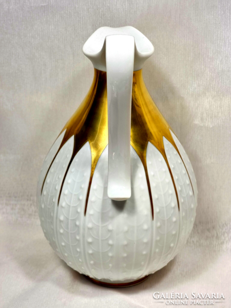 Wunsiedel bavaria porcelaine embossed pattern thickly gilded bone white jug 0.5 l