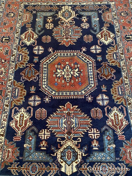 Félantik hand-knotted Azeri Caucasian rug 200x140
