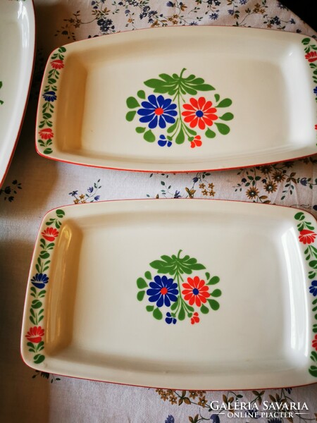 4 Alföldi Hungarian patterned porcelain bowls are rare