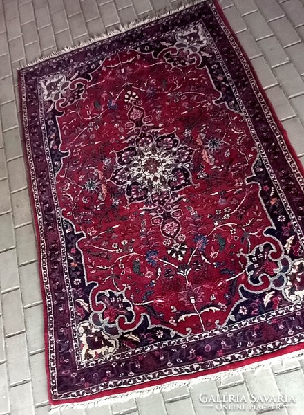Hand-knotted Iranian Keshan Persian carpet is negotiable