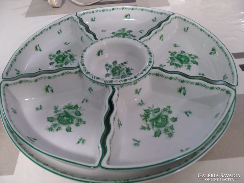 A fantastic Herend appetizer offering with a Nanking pattern