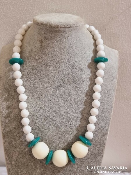 Retro (new) pearl necklace white - green