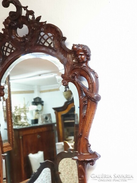 Baroque antique Venetian palace mirror with angel head for sale / rent