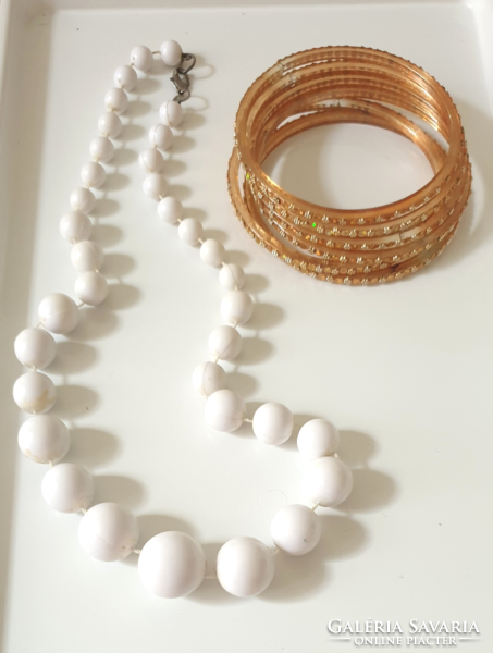 Old white chain + bracelet