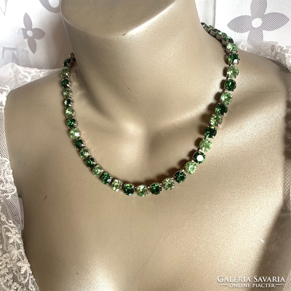 Zöld üvegstrassz vintage nyaklánc az 1990-es évekből, hibátlan minőségi régi ékszer nyakék 45 cm