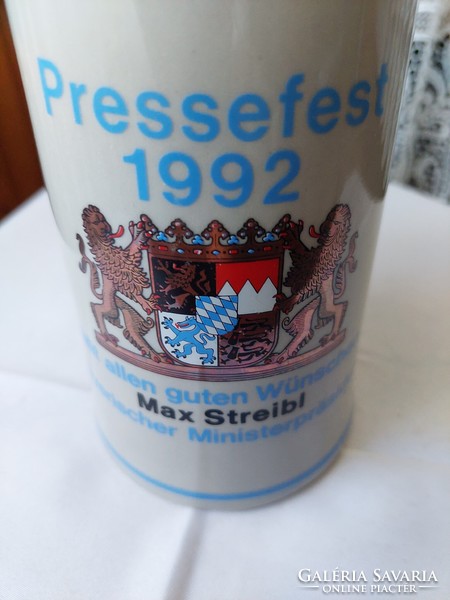 1/2 Liter Bavarian Beer Festival Cup 1992