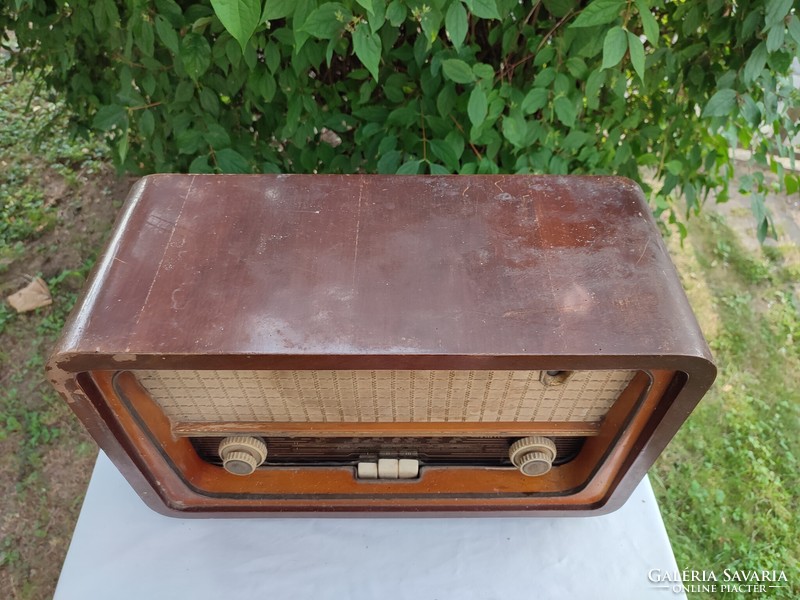 Hunting ammunition factory r 946 fi symphony old radio