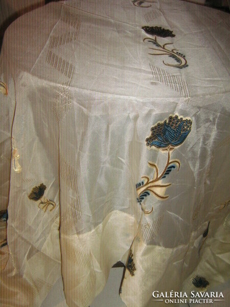 Dark blue-gold flower-embroidered curtain in the special elegant fabric of Messezép
