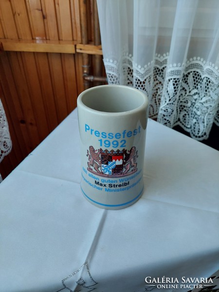 1/2 Liter Bavarian Beer Festival Cup 1992