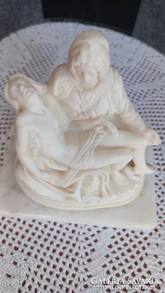 Vintage pieta, replica of Michelangelo's statue, alabaster(?) with L toni's name print 13 cm,