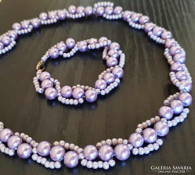 Set of pearl necklaces and bracelets with handmade pearls